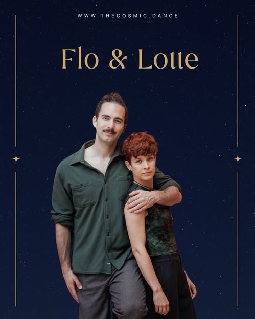 Florian with his arm around Lotte against a starry night sky